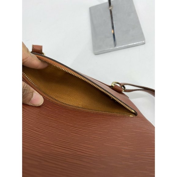 louis-vuitton mabillon main image 11